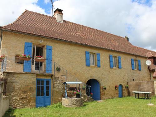 Gîte familial avec cheminée, ping-pong, près de la Grotte de Tourtoirac et du Château de Hautefort - FR-1-616-8