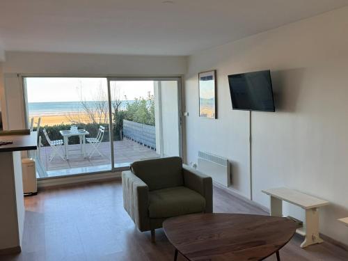 Appartement 3 pièces avec accès direct plage et WiFi - FR-1-487-377