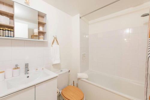 Amazing stylish studio, well located near metro, Bastille neighborhood