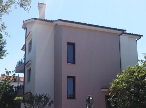 Scenic and Refined Krk Apartment with Terrace