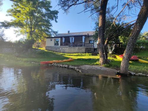 River house Golac