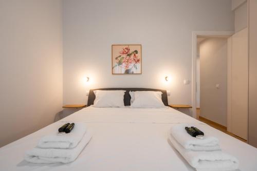 3BR Petralona Escape