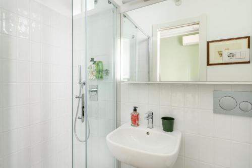 Iside Apt at Colosseum -2 bedrooms 2 bathrooms