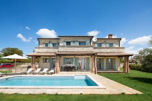 Rustic Villa Ruta & Seseli with a pool
