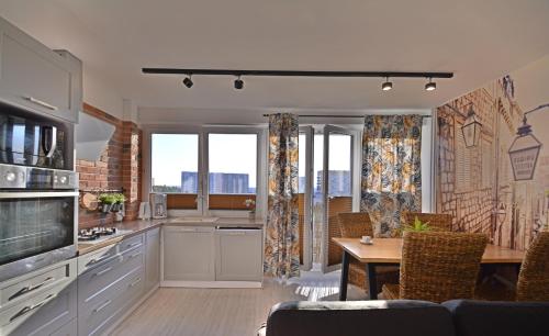 Centrum - słoneczna i rodzinna oferta z prywatnym parkingiem