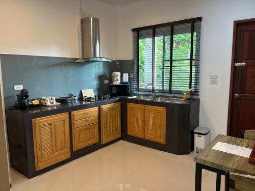 Η κουζίνα ή μικρή κουζίνα στο Shanti samui Resort