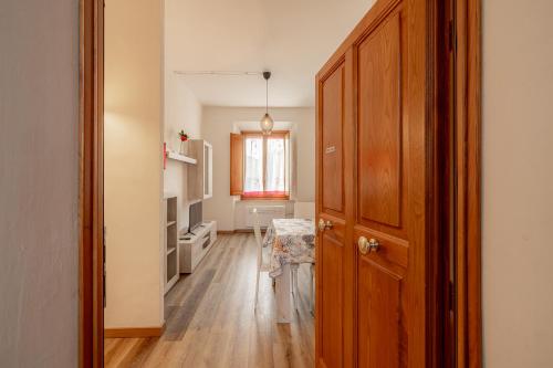 Dapur atau dapur kecil di Casa Sily by Rentbeat