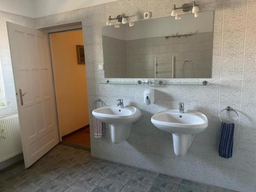 Kúpeľňa v ubytovaní Postafiók Apartman