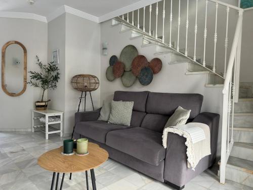 Casa Naranja, Cabopino 2 pools & heated indoor pool