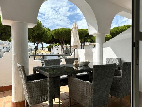 Casa Naranja, Cabopino 2 pools & heated indoor pool
