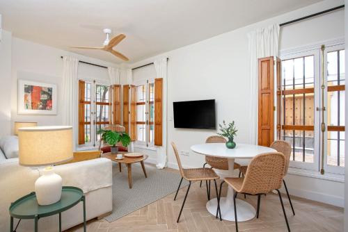 Genteel Home Plaza de Santa Cruz