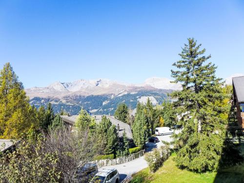 Apartment La Verdure Est N-22 by Interhome