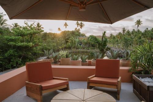Taman di luar Villa Unique