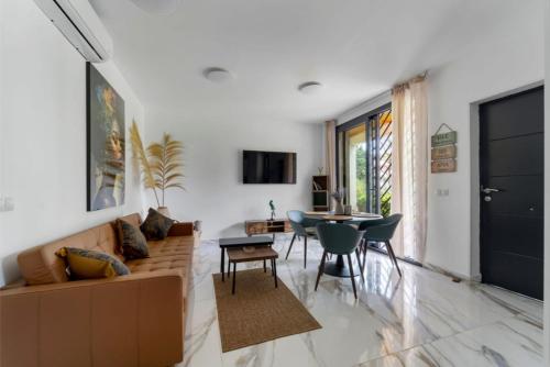 Casa Maria at Green Parrot apartments at Carihuela
