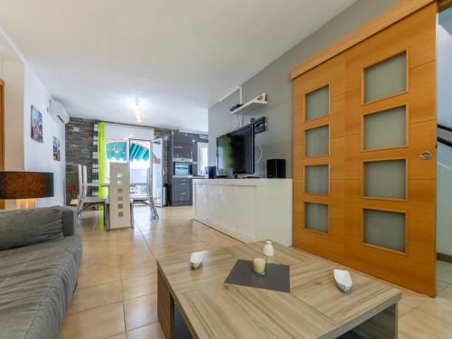 Holiday Home Aries by Interhome