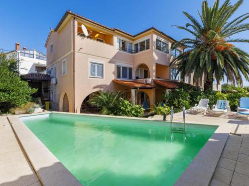 Holiday Home Sonja by Interhome