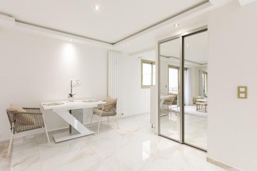 Carlton area superb 1 bedroom