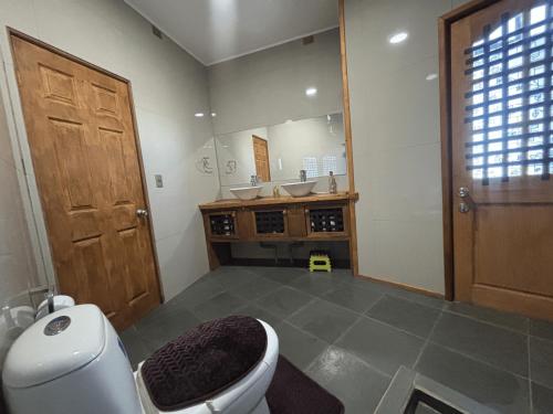 Koupelna v ubytování Lodge Punta Sirena