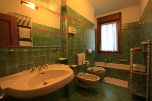 Koupelna v ubytování Hotel Trieste