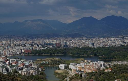 Bright & Spacious 1-Bedroom Apartment in stylish Municipality of Paris, Tirana