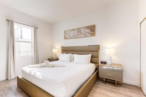 5BR Oasis w Pool Minutes from Disney and Universal photo 10