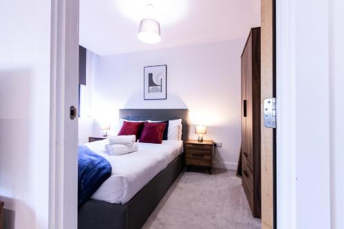 Trendy Apt in the Heart of MCR photo 25
