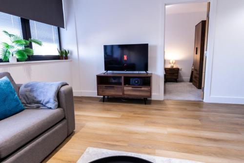 Trendy Apt in the Heart of MCR photo 17