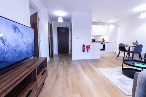 Trendy Apt in the Heart of MCR photo 29