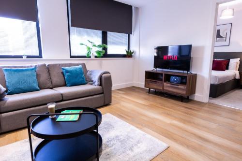 Trendy Apt in the Heart of MCR photo 18
