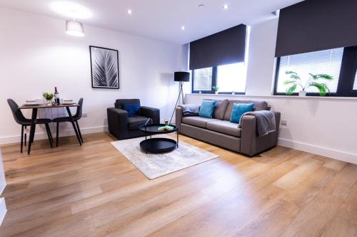 Trendy Apt in the Heart of MCR photo 12