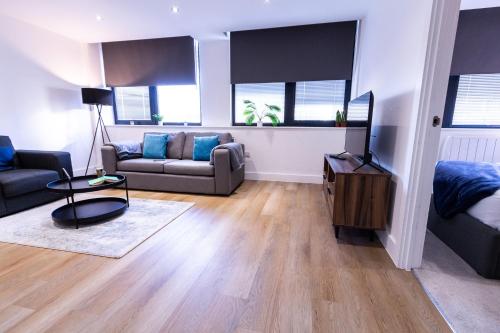 Trendy Apt in the Heart of MCR photo 10