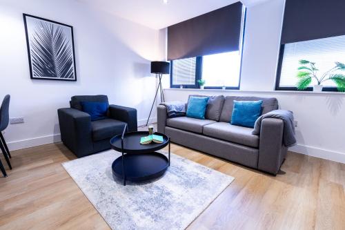 Trendy Apt in the Heart of MCR photo 11