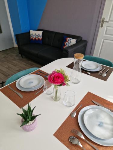 Photo de la galerie de l'établissement L'Étoile des Maillets - T4 Proxi centre du Mans, au Mans