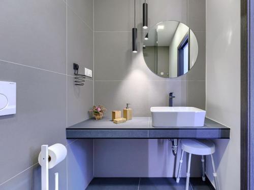 Apartment Cintya by Interhome