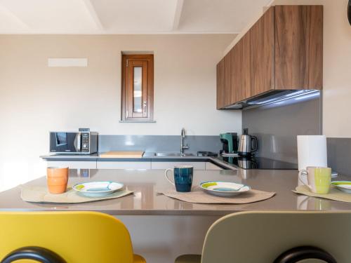 Dapur atau dapur kecil di Apartment Al Torrione by Interhome
