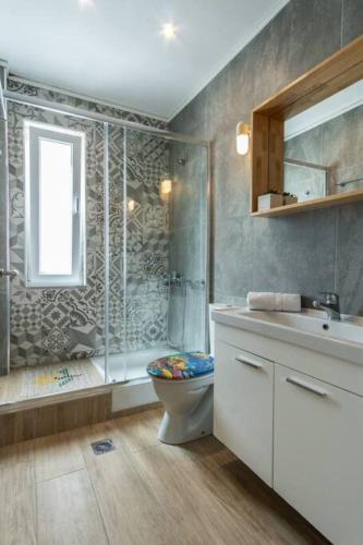 Seren- Coastal Road Apartment