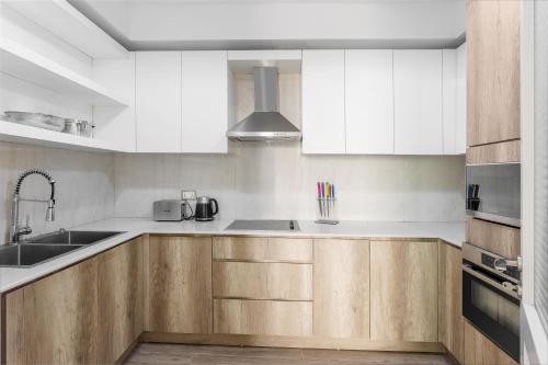 Φωτογραφία από το άλμπουμ του Carrara σε Lagos