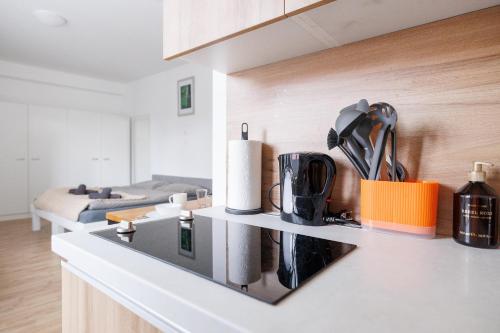 Una cocina o cocineta en Central Urban Studio
