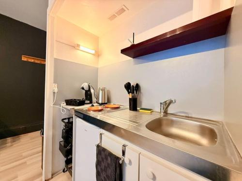 Kuchyň nebo kuchyňský kout v ubytování Appartement 3 prsn Au pied de la Citadelle