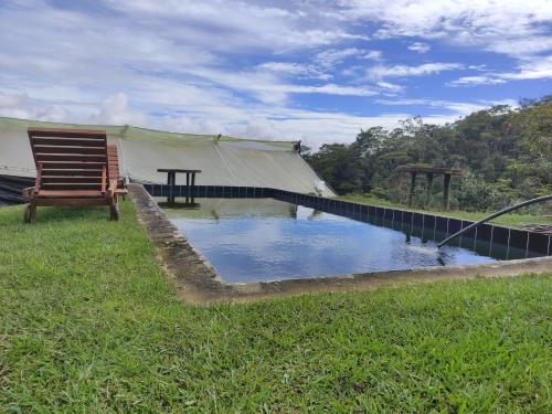 Bazén v ubytování Finca AVALON Alejandria Antioquia nebo v jeho okolí