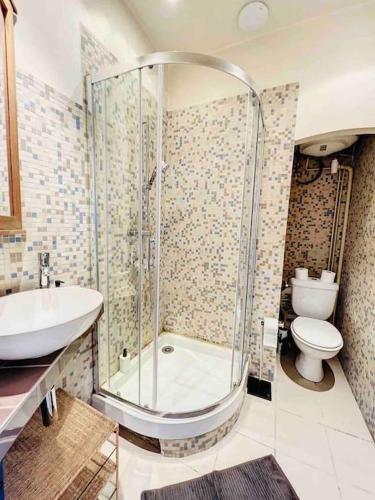 Photo de la galerie de l'établissement Marseille, Vieux-Port, Opera ,T2, Center 13001, à Marseille