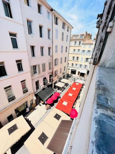 Photo de la galerie de l'établissement Marseille, Vieux-Port, Opera ,T2, Center 13001, à Marseille