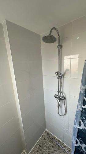 Appartement neuf, centre-ville, 400m de rivetoile 4 voyageurs