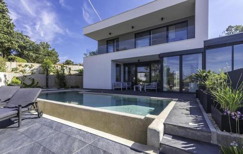 Beautiful Home In Malinska With Sauna