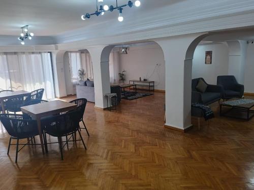 Posezení v ubytování Pyramids Nights Hostel