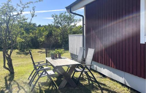 Zahrada ubytování Awesome Home In Borgholm With Wifi