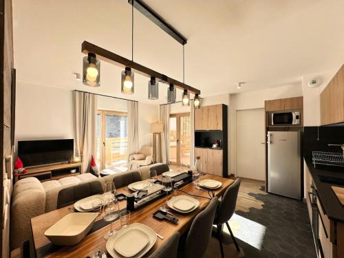 Résidence Le Living Stone B - T3 NEUF, CENTRE VARS, LIVING STONE 150m DES PISTES MAE-1041