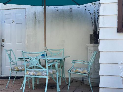 Φωτογραφία από το άλμπουμ του Convenient and Private Downtown 1BR Near Beach σε West Palm Beach
