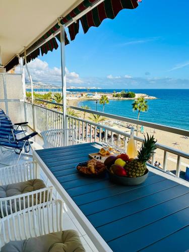 Horizonte 2 Beautiful apartment with incredible sea view at first line of Fuengirola beach