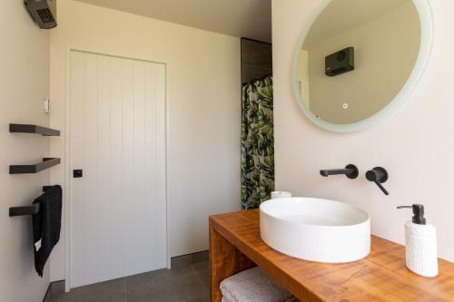 Ένα μπάνιο στο Relax in Rural Wanaka